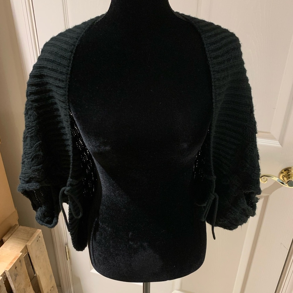 Black a Sweater shrug